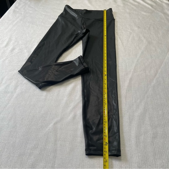 Wildfox Women's Pants Dylan Leggings Black Faux Leather Stretchy Shiny Size M - Picture 8 of 10